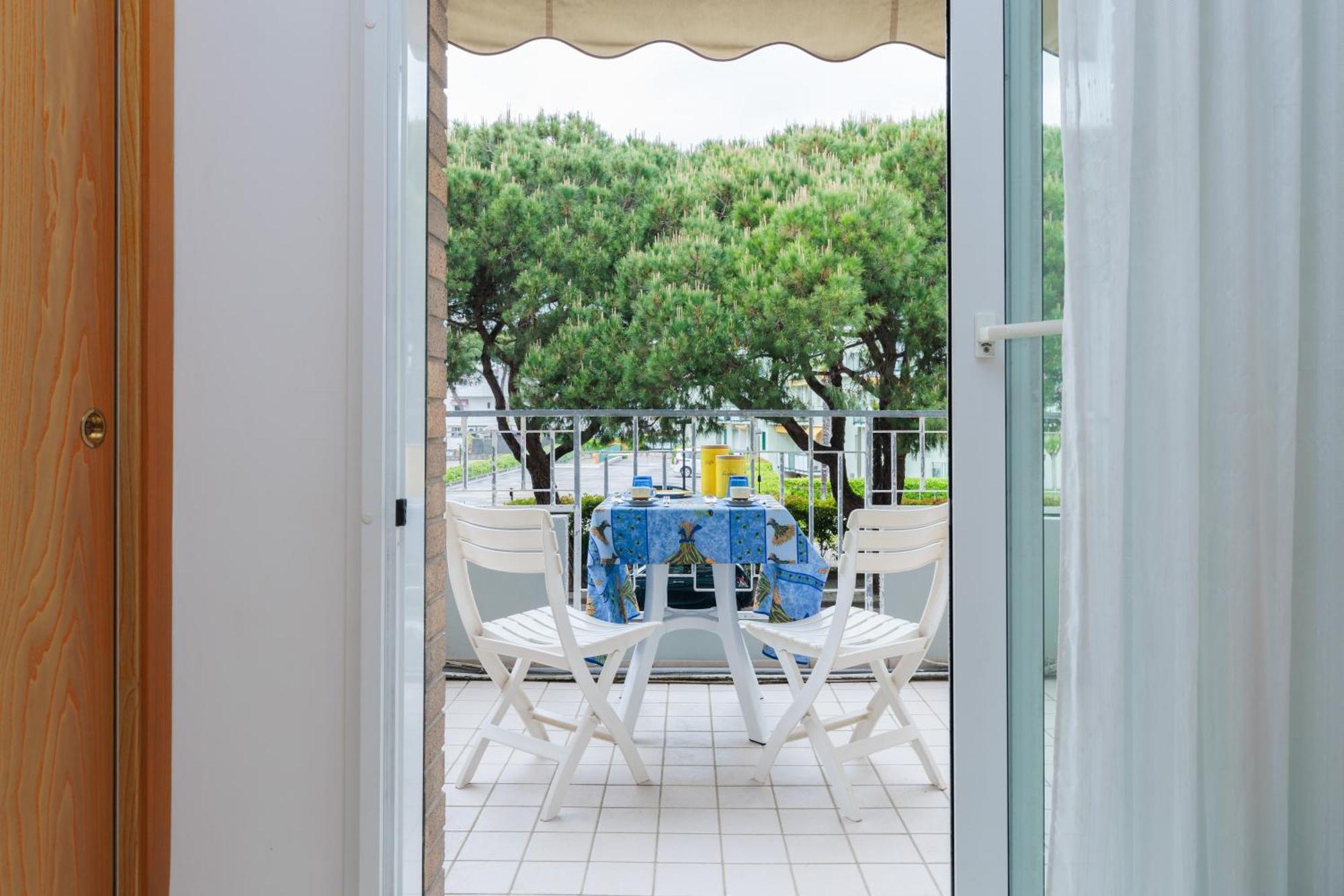 Jesolo Beach! Fronte Mare - Piscina Park E Posto Spiaggia Inclusi Exterior foto